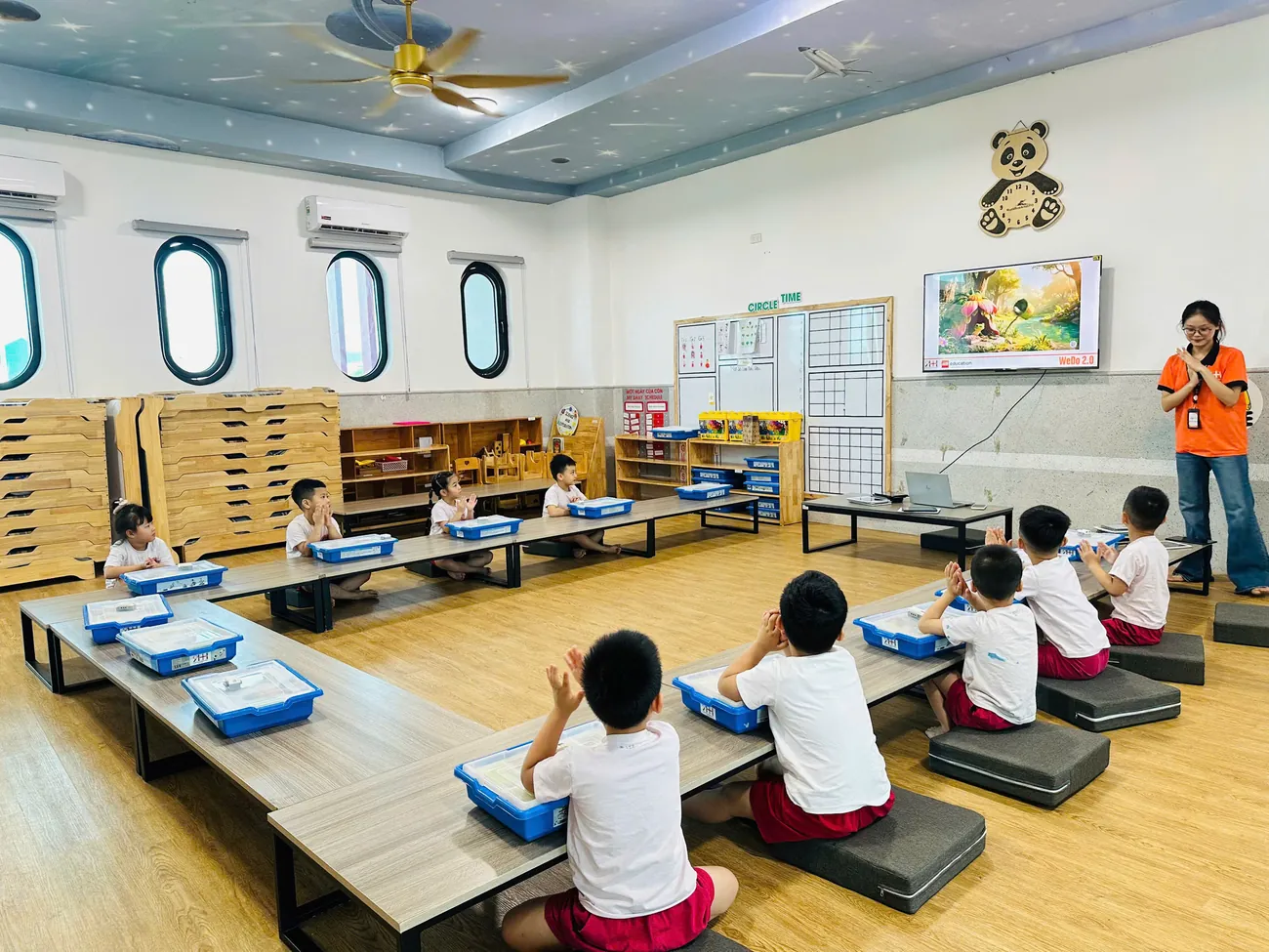Không gian lớp học STEM triển khai ngay trong phòng học của trường mầm non, thiết bị LEGO Education do RHH mang đến